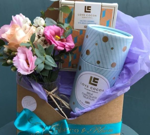 Envelope Gift Box with Love Cocoa Chocolate & Flowers, West Malling