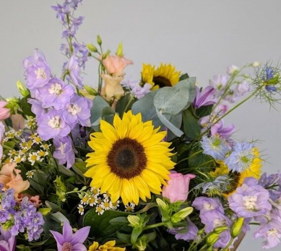 Bouquet of the Month, National Delivery