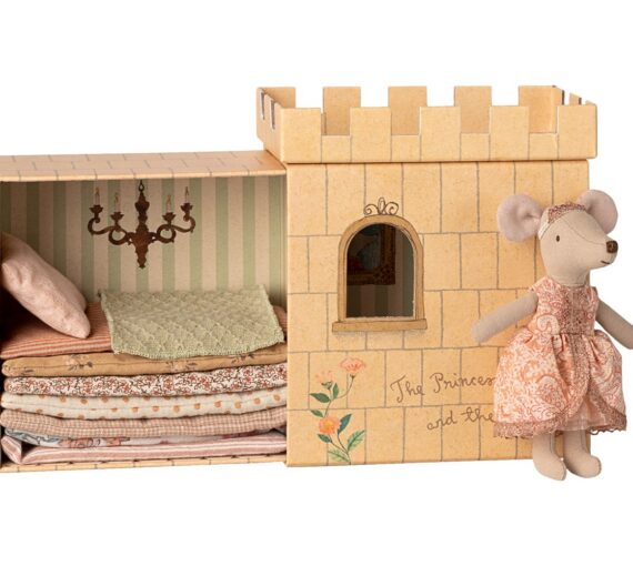 Maileg Princess and the Pea, Big Sister Mouse